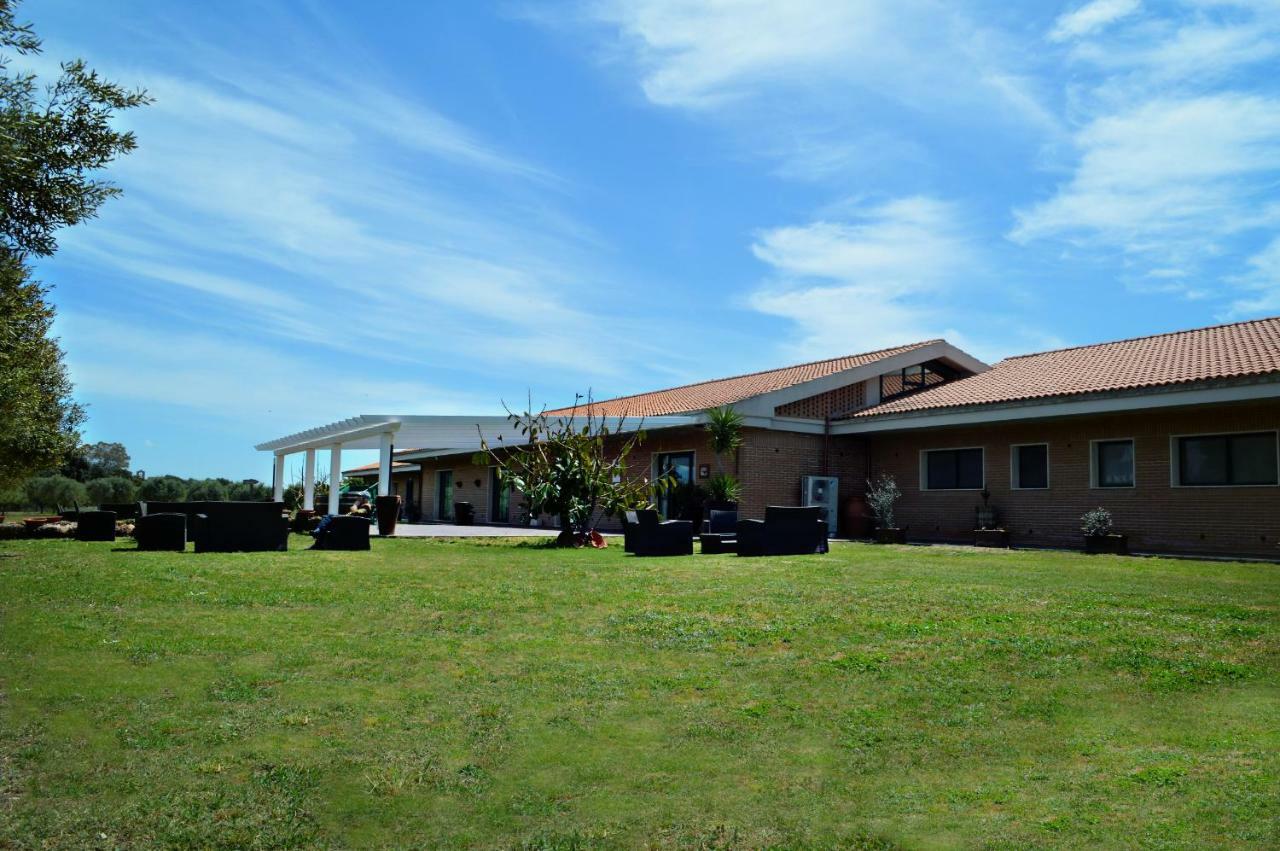 Agriresort Terradome Uta Exterior photo